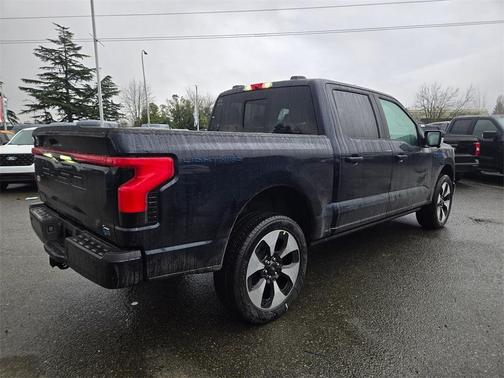 2025 Ford F-150 Lightning Platinum