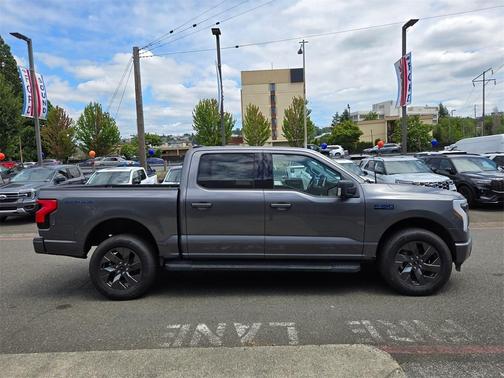 2025 Ford F-150 Lightning Flash
