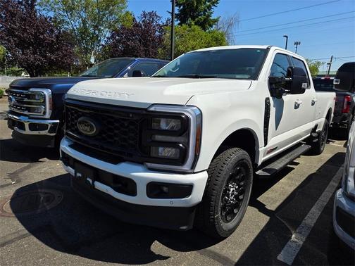 2025 Ford F-350 Lariat Super Duty