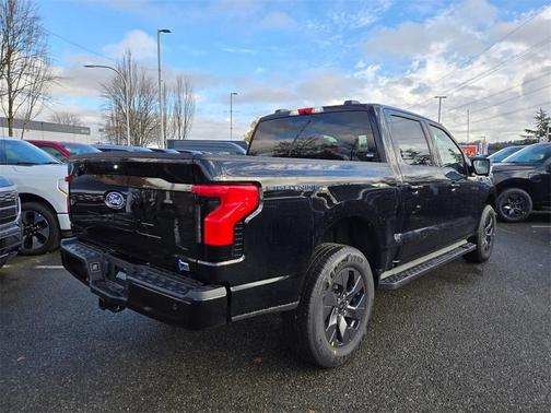 2025 Ford F-150 Lightning Flash