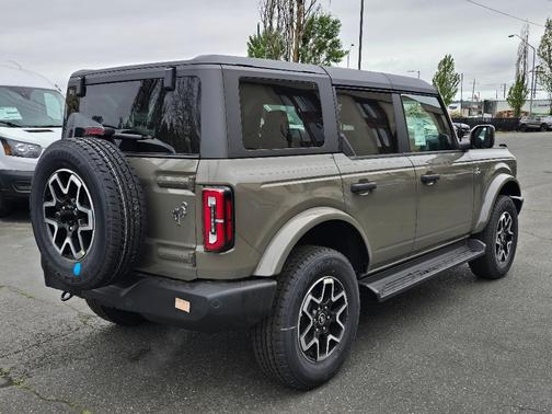 Gray 2026 Ford Bronco Outer Banks