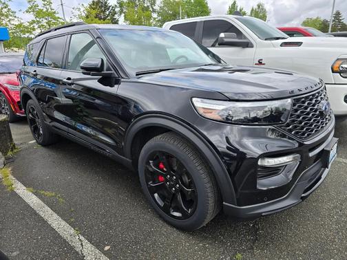 Agate Black 2023 Ford Explorer ST