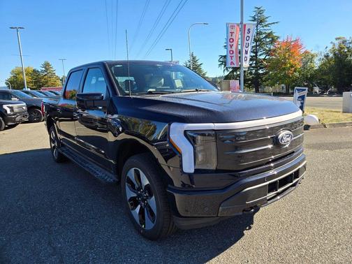 2025 Ford F-150 Lightning Platinum