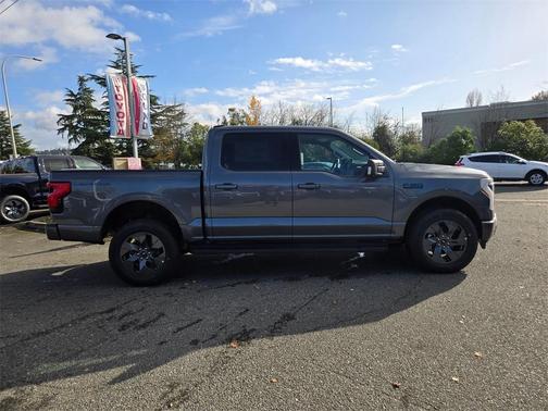 2025 Ford F-150 Lightning Flash