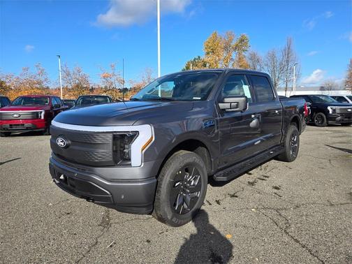 2025 Ford F-150 Lightning Flash