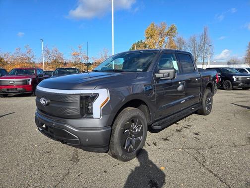 2025 Ford F-150 Lightning Flash