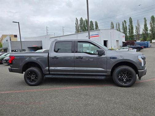 2025 Ford F-150 Lightning XLT