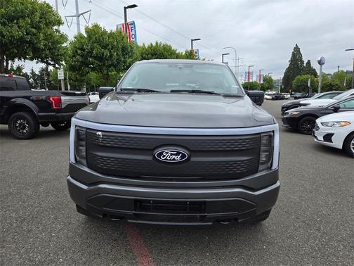 2025 Ford F-150 Lightning XLT