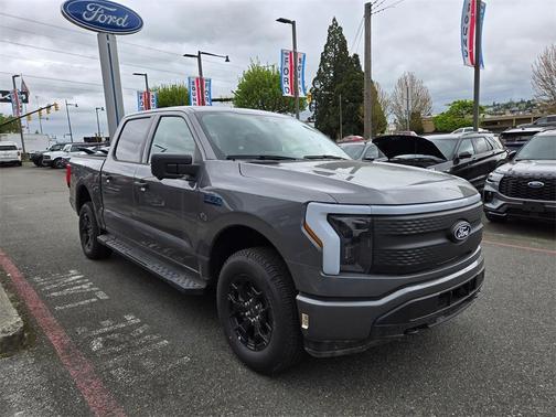 2025 Ford F-150 Lightning XLT