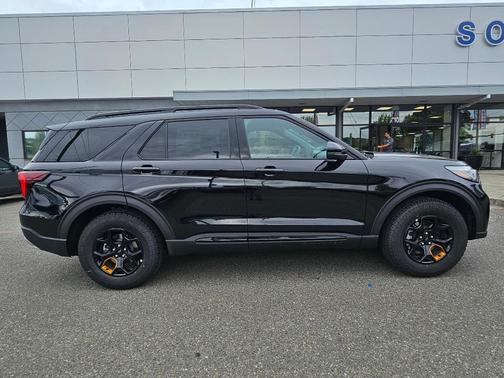 Agate Black Metallic 2026 Ford Explorer Tremor