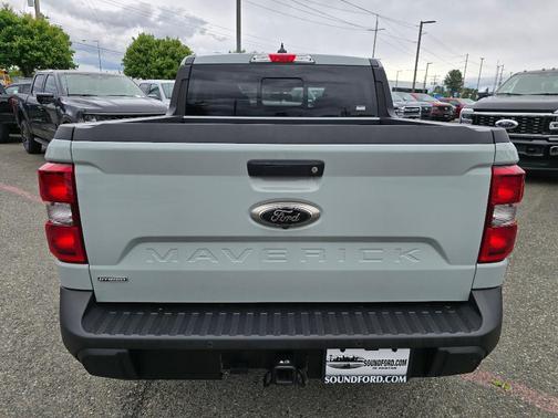 Azure Gray Metallic 2024 Ford Maverick Lariat