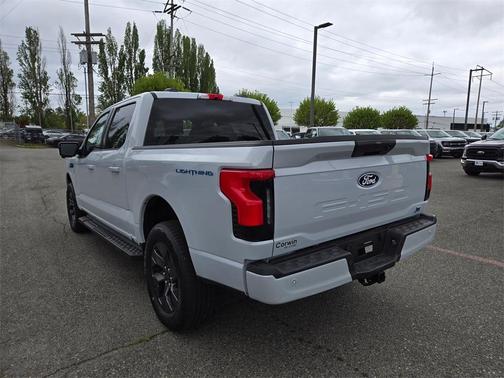 2025 Ford F-150 Lightning Flash