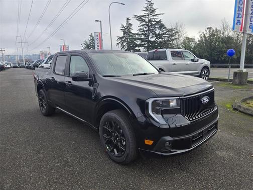 Shadow Black 2026 Ford Maverick Lobo Standard