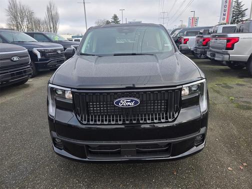 Shadow Black 2026 Ford Maverick Lobo Standard