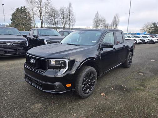 Shadow Black 2026 Ford Maverick Lobo Standard