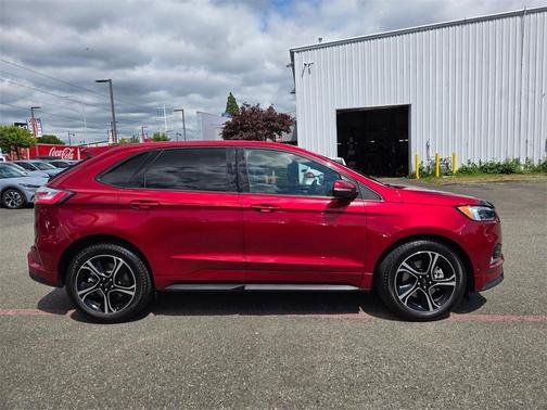 2019 Ford Edge ST