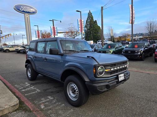 2025 Ford Bronco Base