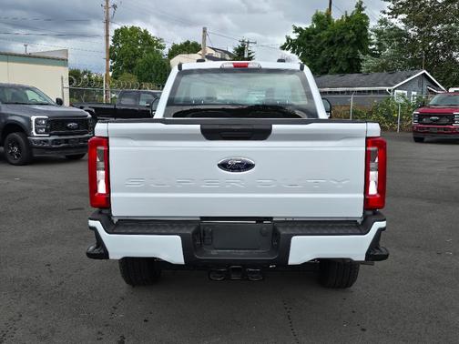 Oxford White 2026 Ford F-350 XL