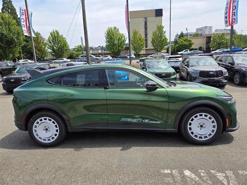 2025 Ford Mustang Mach-E GT