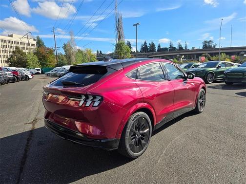 2025 Ford Mustang Mach-E GT