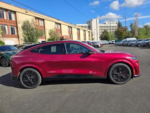 2025 Ford Mustang Mach-E GT