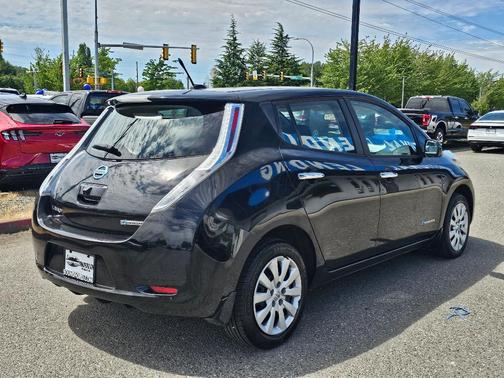 Super Black 2013 Nissan Leaf S