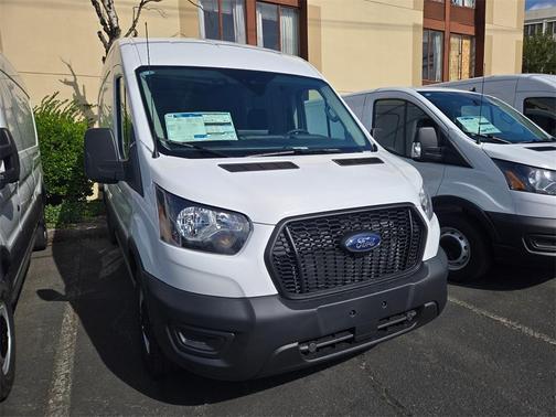 2025 Ford Transit-250 148 WB Medium Roof Cargo