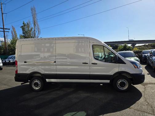 2025 Ford Transit-250 148 WB Medium Roof Cargo