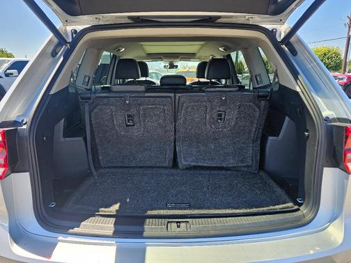 Reflex Silver Metallic 2018 Volkswagen Atlas 3.6L SEL