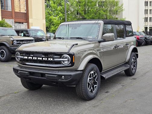 Gray 2026 Ford Bronco Outer Banks