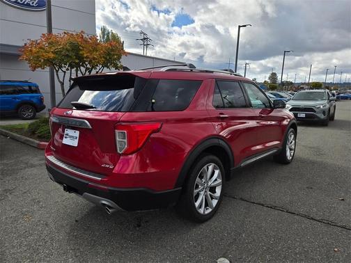 2022 Ford Explorer Platinum
