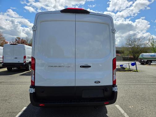 2025 Ford Transit-250 148 WB Medium Roof Cargo