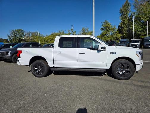 2025 Ford F-150 Lightning LARIAT