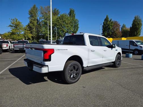 2025 Ford F-150 Lightning LARIAT