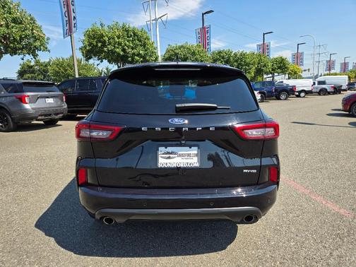 2023 Ford Escape ST-Line Select