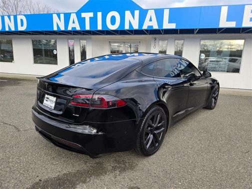 2021 Tesla Model S Plaid