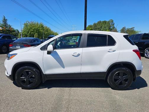 2022 Chevrolet Trax LS
