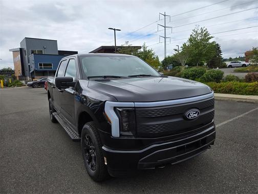 2025 Ford F-150 Lightning XLT