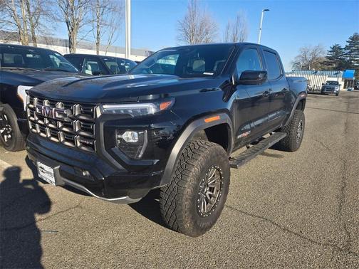 2024 GMC Canyon AT4X