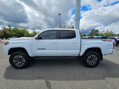 White 2022 Toyota Tacoma TRD Sport