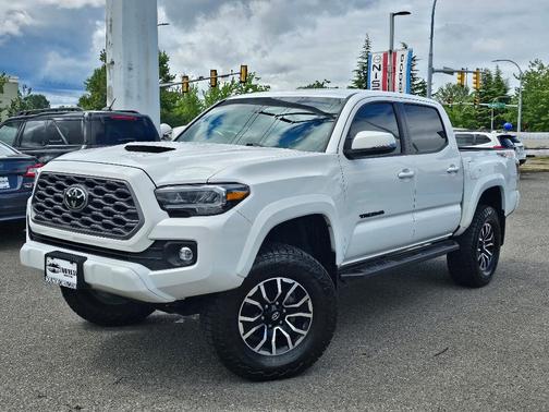 White 2022 Toyota Tacoma TRD Sport