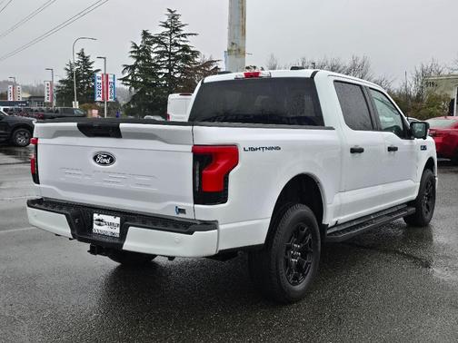 2025 Ford F-150 Lightning XLT