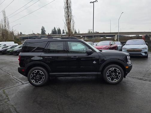 Shadow Black 2026 Ford Bronco Sport Outer Banks