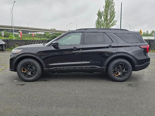 Agate Black Metallic 2026 Ford Explorer Tremor