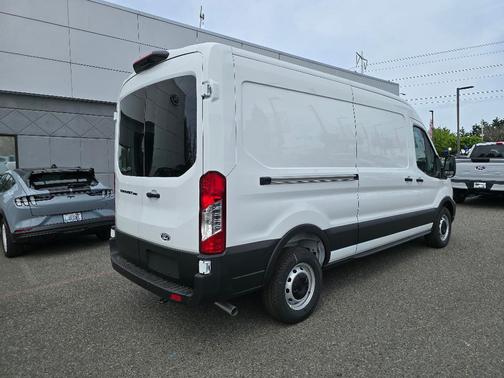 Oxford White 2026 Ford Transit-250 148 WB Medium Roof Cargo