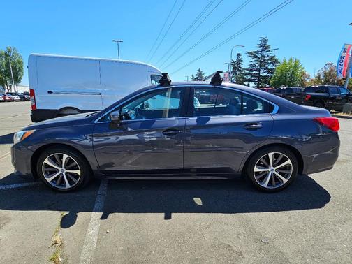 Carbide Gray Metallic 2017 Subaru Legacy 2.5i Limited