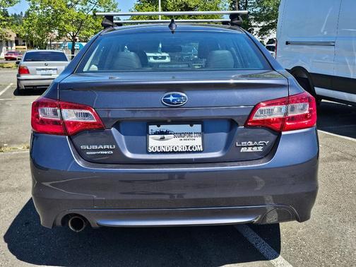 Carbide Gray Metallic 2017 Subaru Legacy 2.5i Limited