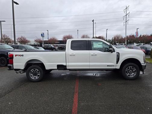 2025 Ford F-350 Lariat Super Duty