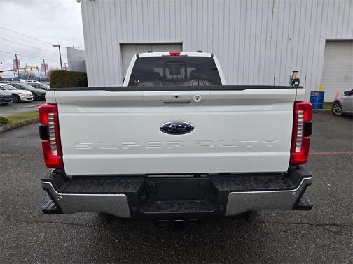 2025 Ford F-350 Lariat Super Duty