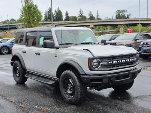 Avalanche Gray 2026 Ford Bronco Big Bend